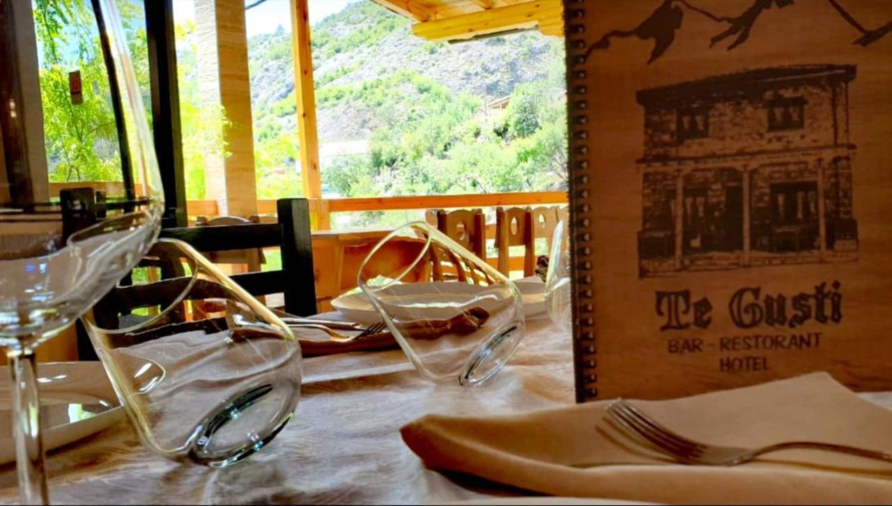 Bar Restaurant 